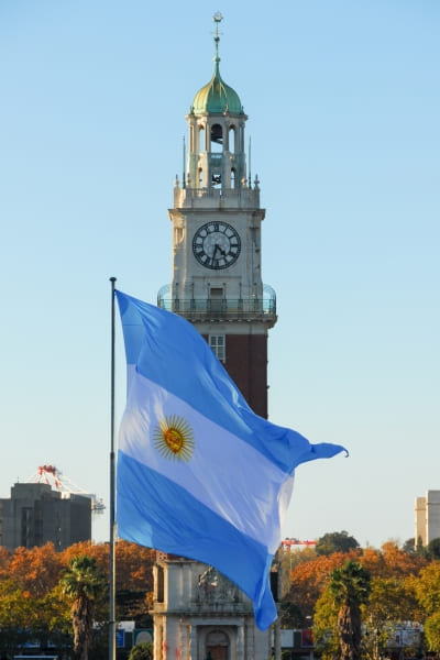 Na Santy Assessoria Consular, oferecemos suporte completo para que cidadãos argentinos no Brasil emitam ou renovem seu passaporte de forma ágil e segura.